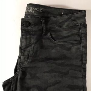 American Eagle camo print Jegging stretch